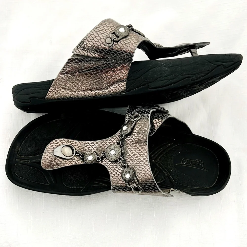 earth / Jeweled Sandals / Host Pick - Picture 2 of 11